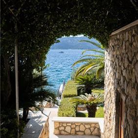 5 bedroom beachfront villa with pool on Ciova Island, Trogir, sleeps 12